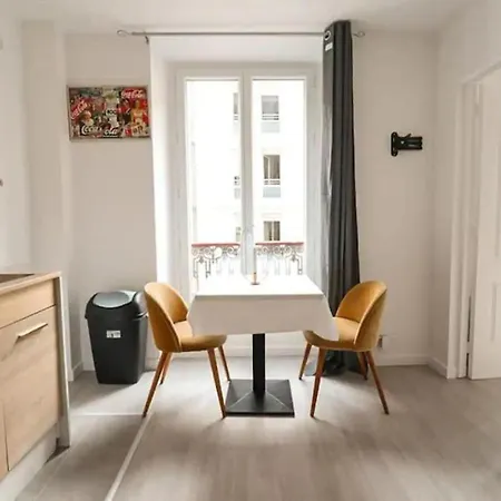4 Personnes Oberkampf Apartman *