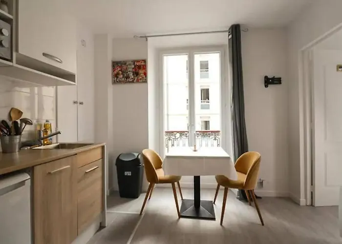 4 Personnes Oberkampf Appartement